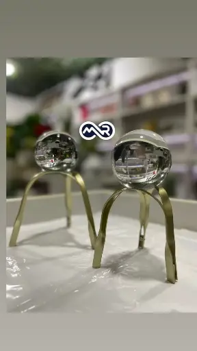 Crystal stand